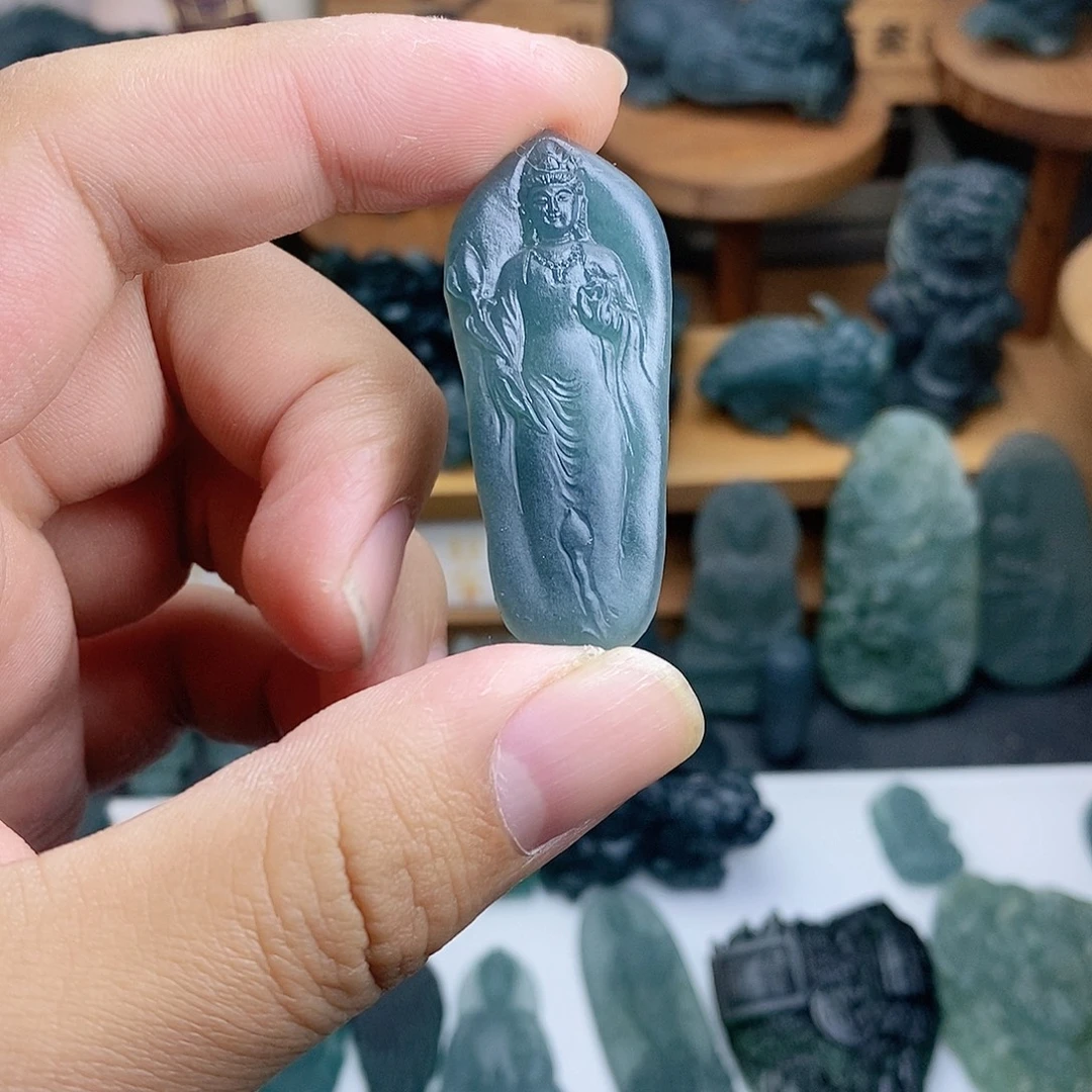 定制翡翠未镶嵌观音