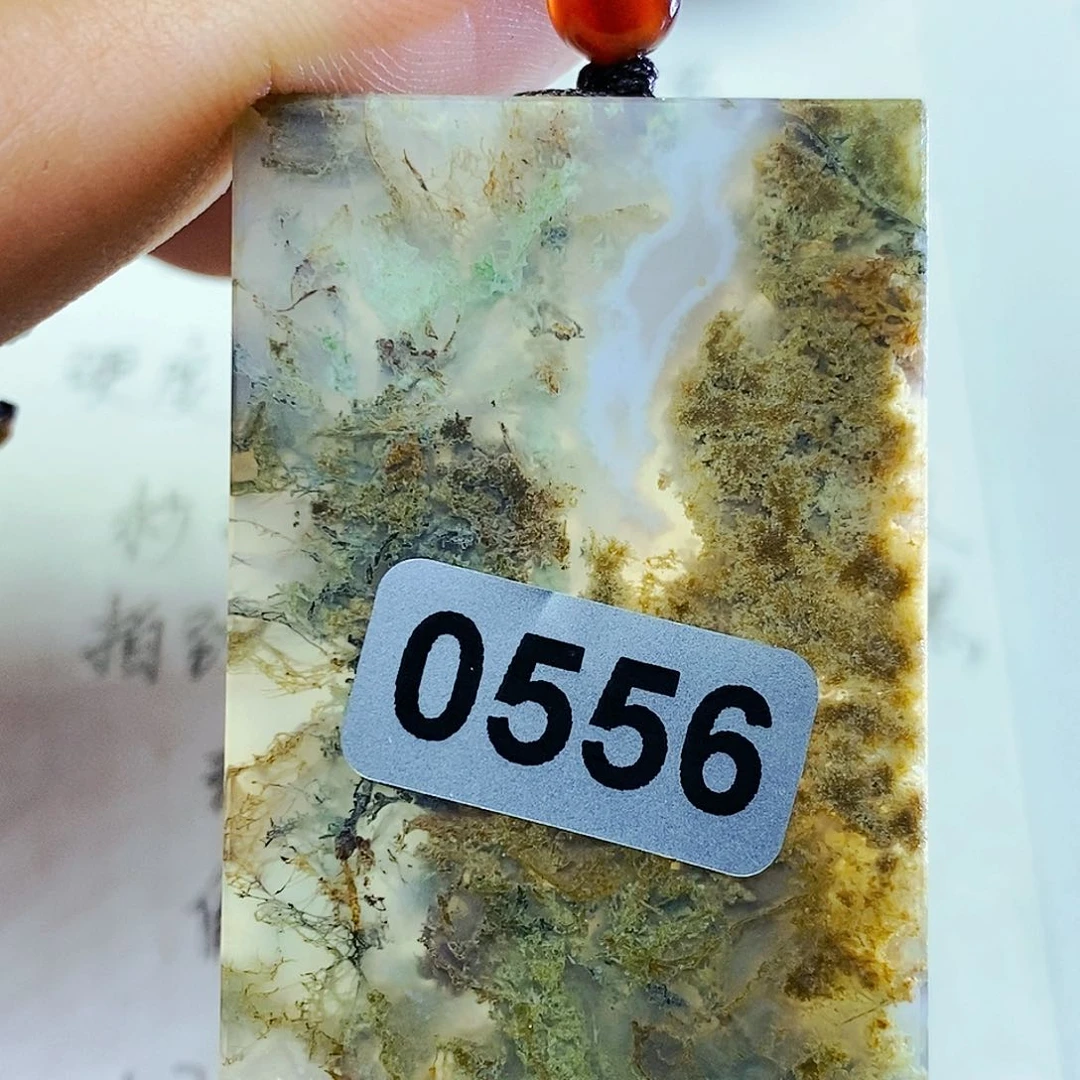 未镶嵌颈饰玛瑙/玉髓旺**门