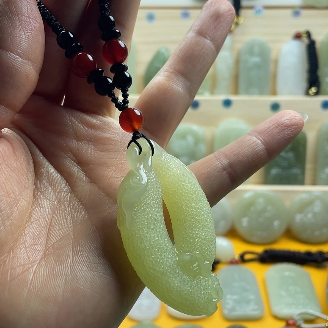 【闪购商品】双面雕黄口福瓜吊坠