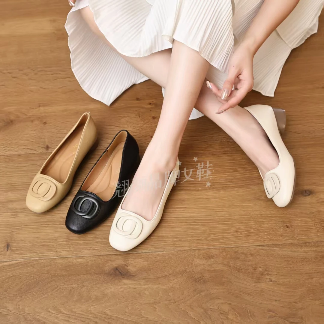 新款时尚方头低跟女士浅口舒适休闲小单鞋9512