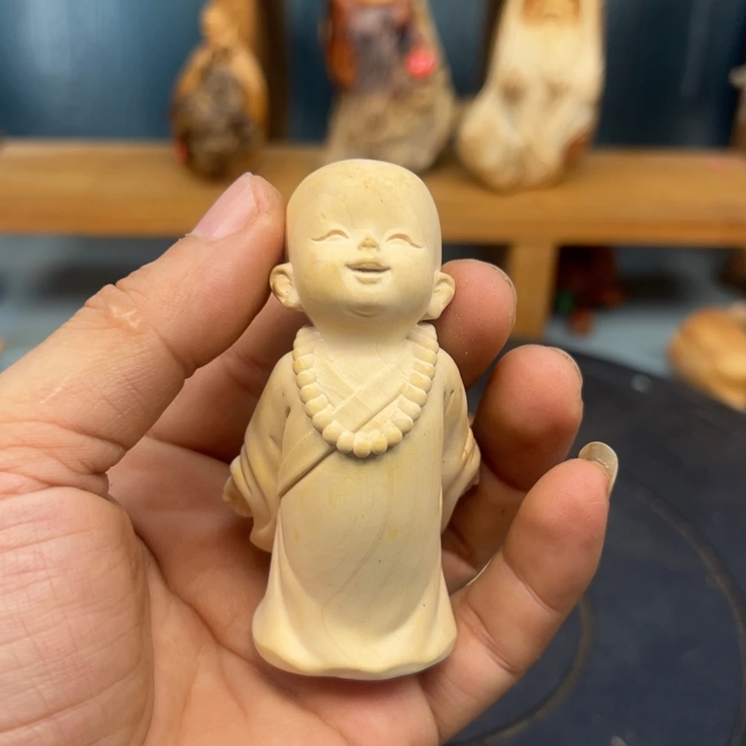 木山**漫崖柏木摆件手把件