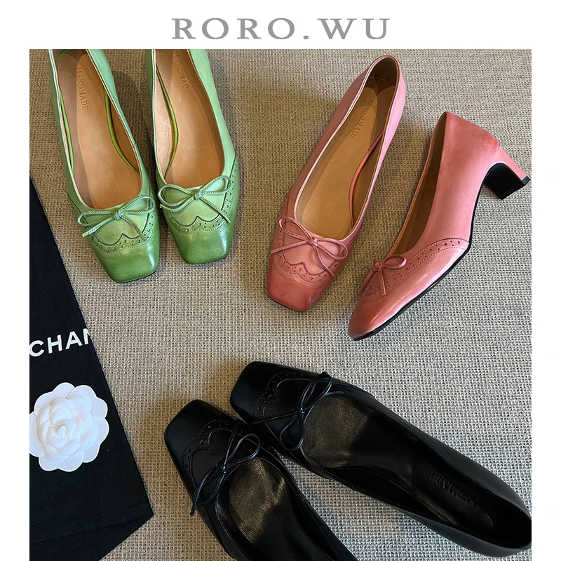 娆娆吴·头层水洗牛皮雕花减龄中跟蝴蝶结套脚减龄少女高跟鞋D219