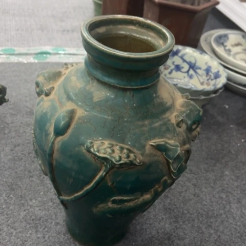 陶瓷精工摆件！！！！！有点瑕