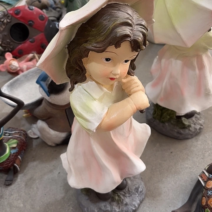 瓷片样品样品样品样品打伞女孩