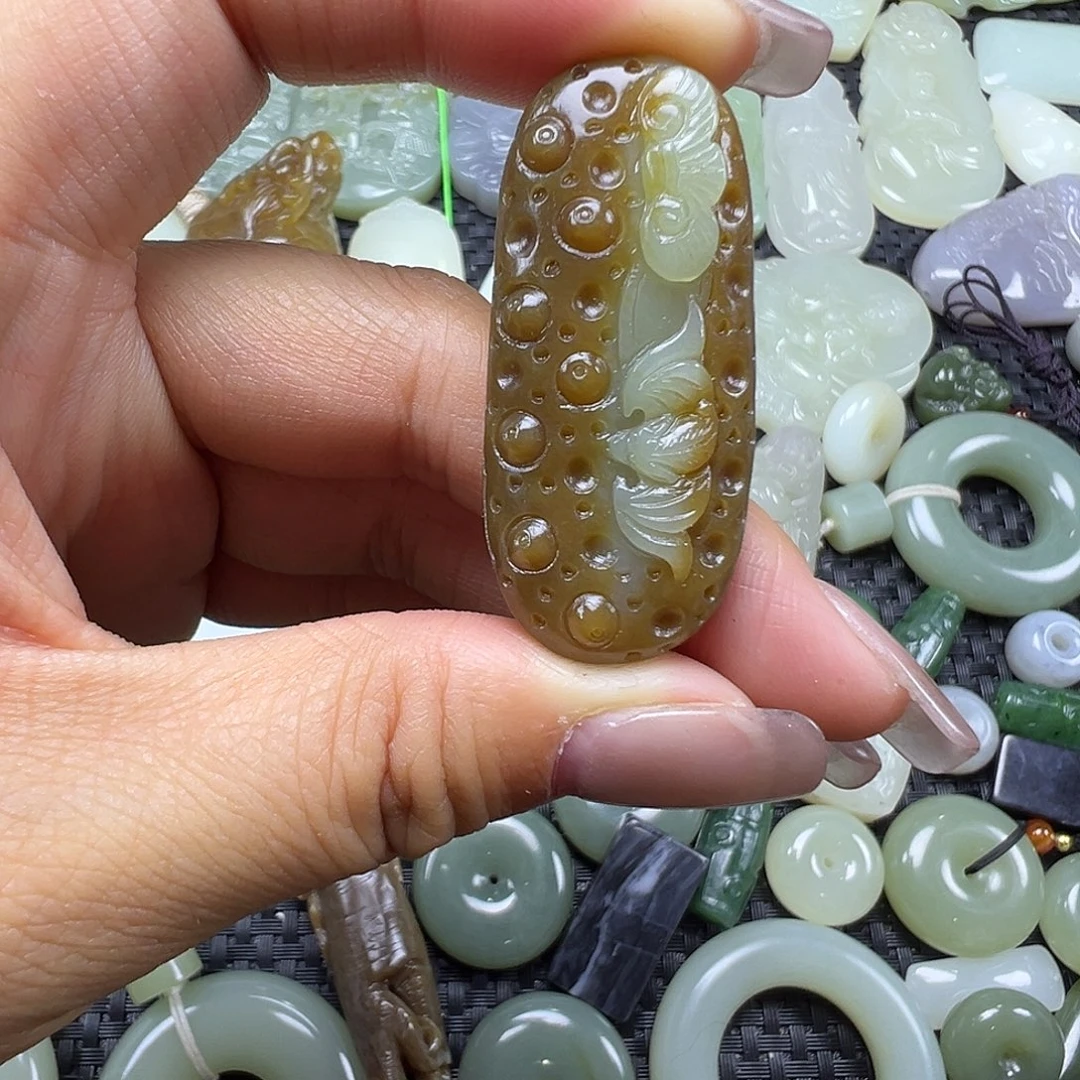 和田玉未镶嵌吊坠(不含链)卡45