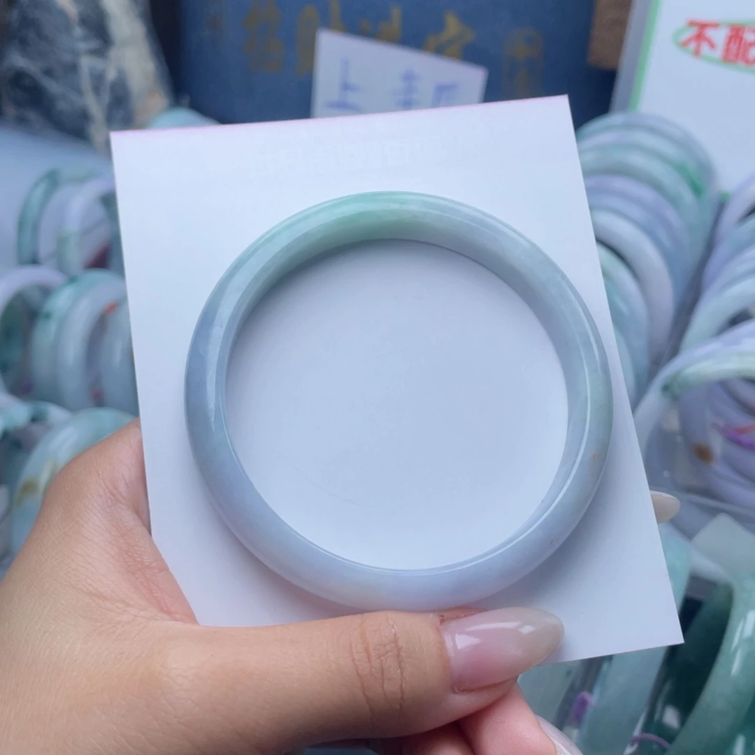 翡翠未镶嵌手镯62.8圈