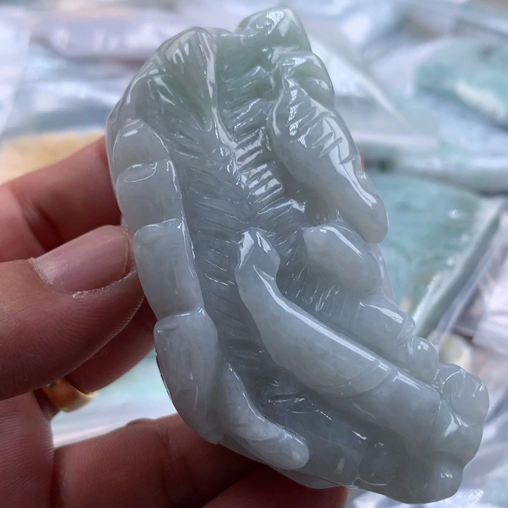 翡翠未镶嵌颈饰保真天然a货翡翠