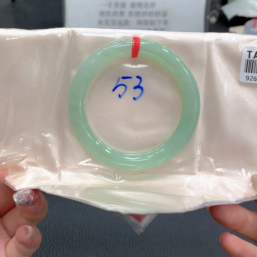 k***x翡翠未镶嵌手镯翡翠