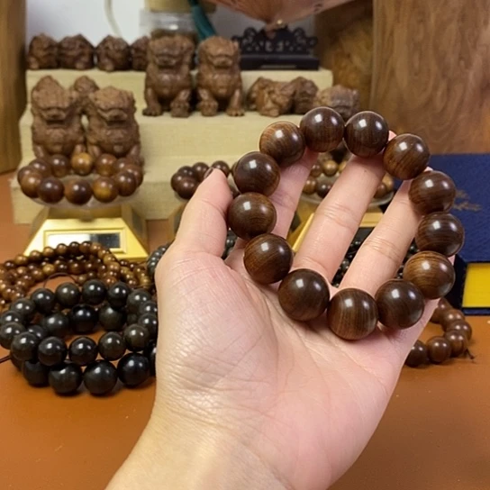 老山檀香黑肉沉水1.8手串