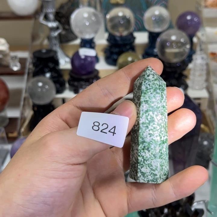 未镶嵌水晶大型摆件（非配饰）