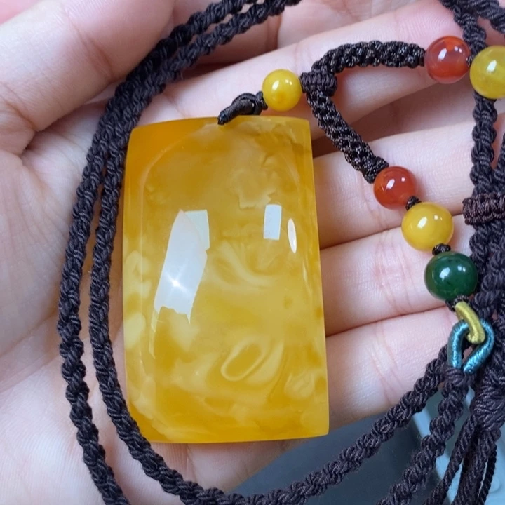 未镶嵌琥珀裸石无事牌