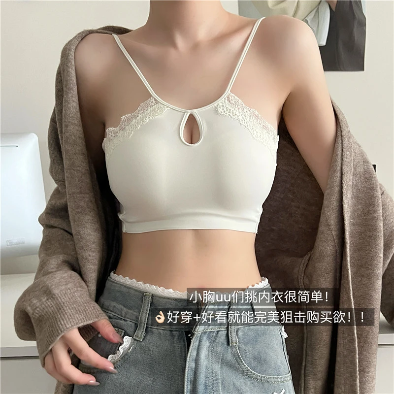 防走光挂脖内衣女小胸聚拢无钢圈无痕抹胸式加厚平胸专用复古文胸