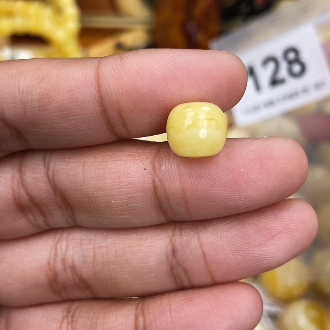 蜜蜡未镶嵌珠宝奇石10.5