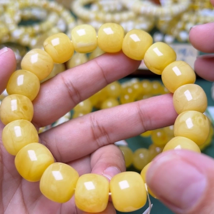 蜜蜡未镶嵌珠宝奇石