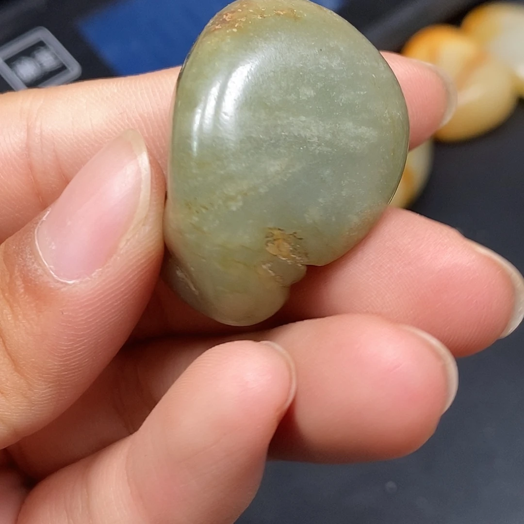 和田玉（糖玉）未镶嵌挂件