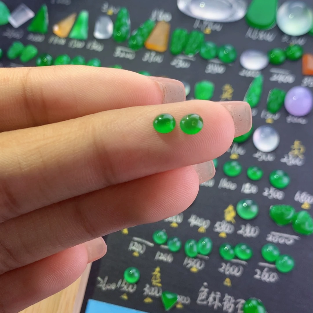 【闪购商品】翡翠未镶嵌颈饰蛋