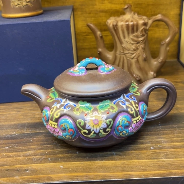 紫砂壶等艺术精品