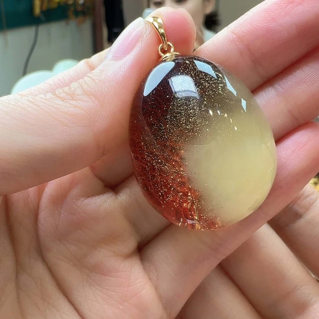 琥珀未镶嵌颈饰吊坠