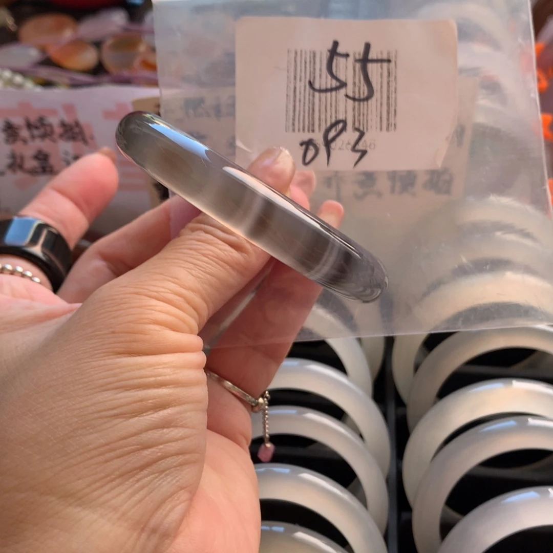 手镯玛瑙/玉髓未镶嵌55