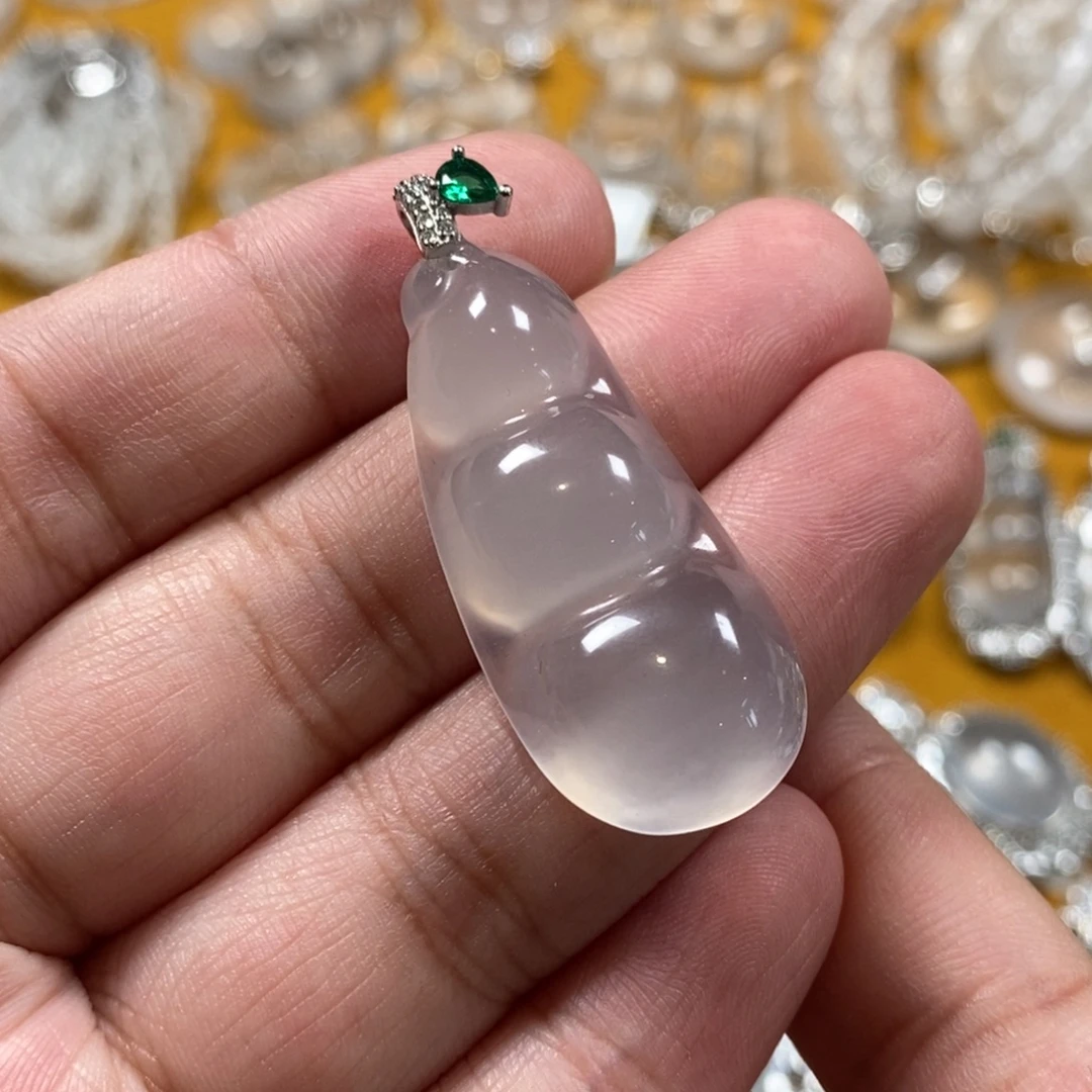 石英质玉银S925镶嵌颈饰福豆