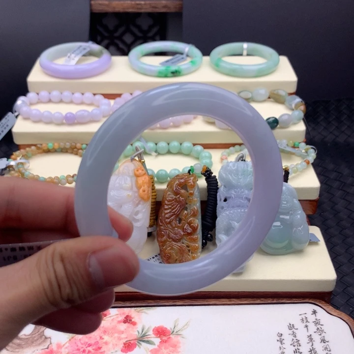 翡翠未镶嵌手镯手镯