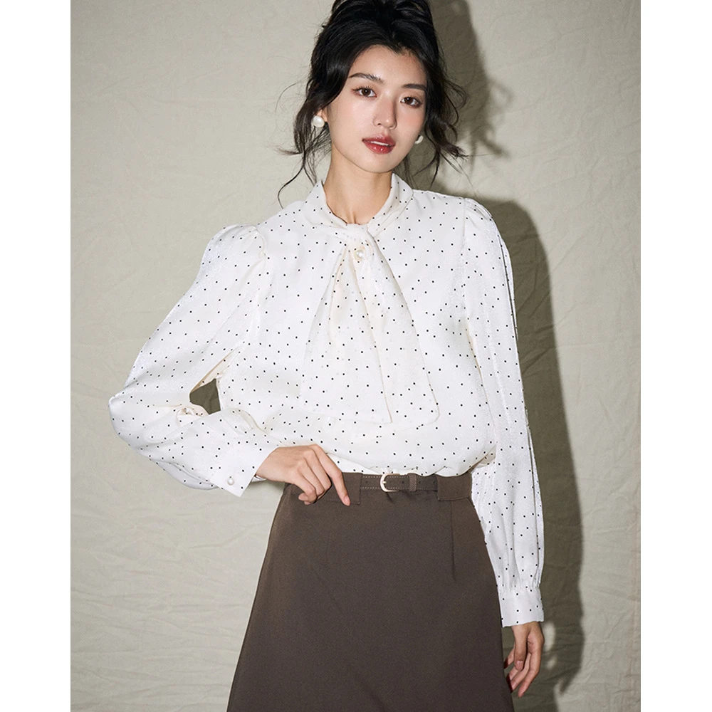 早秋新款法式少女风波点小众衬衫2025休闲撞色泡泡袖衬衫独特小衫