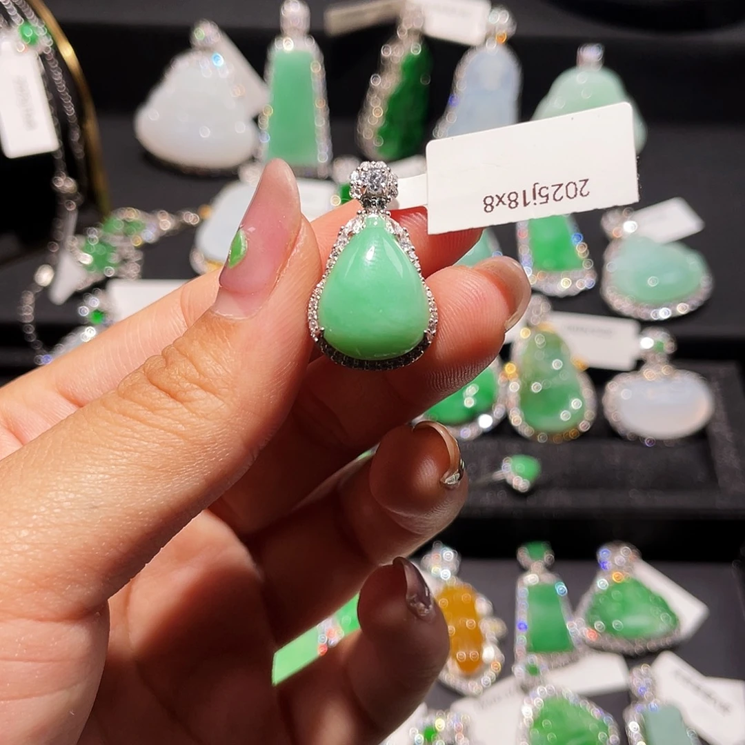 翡翠银S925镶嵌颈饰