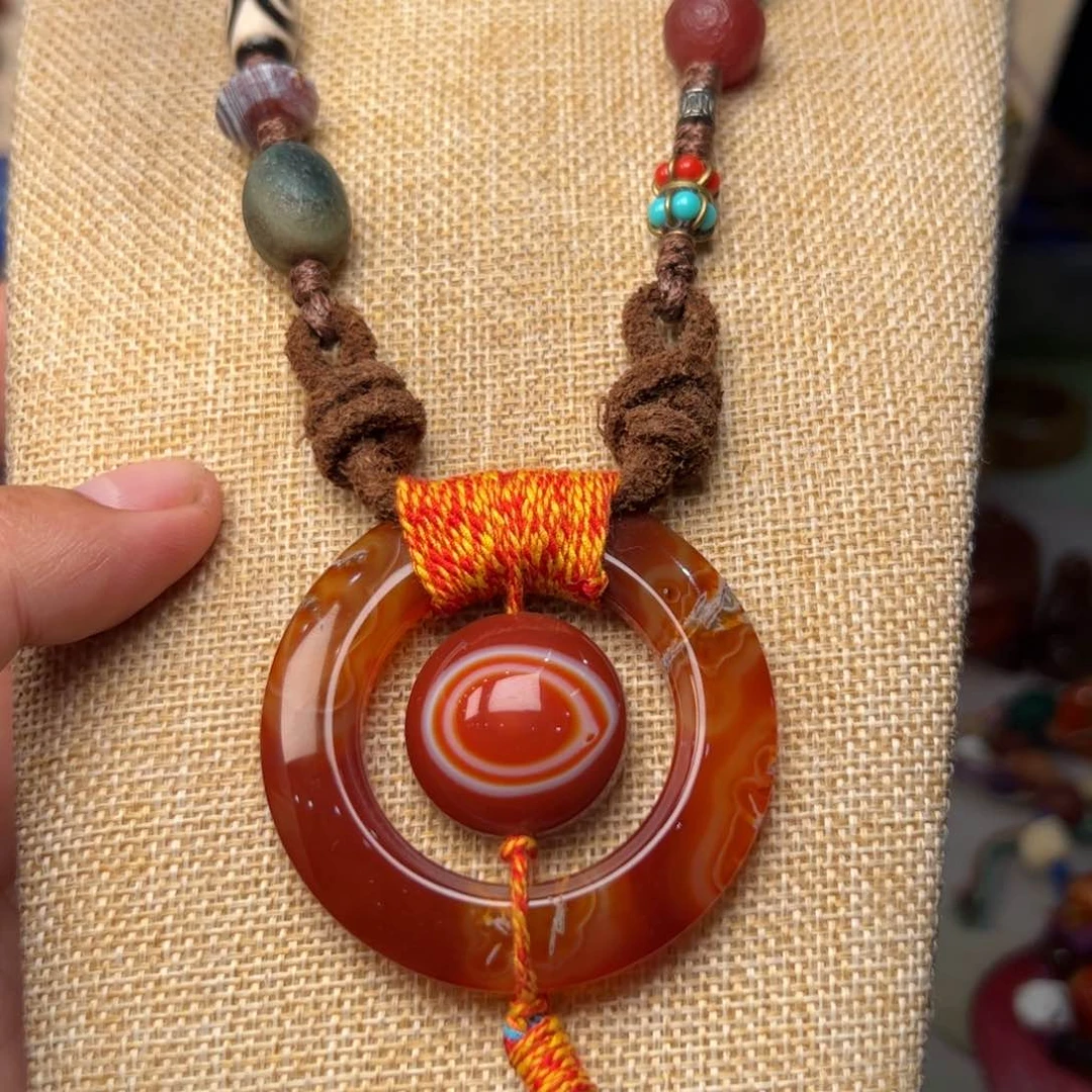 玛瑙/玉髓颈饰未镶嵌