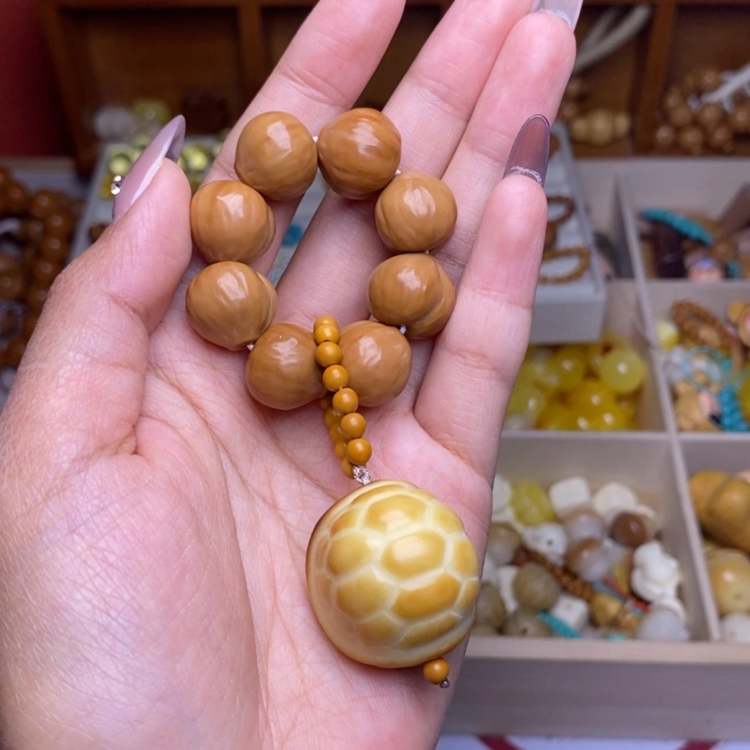 猴头核桃吊坠大富甲手捻