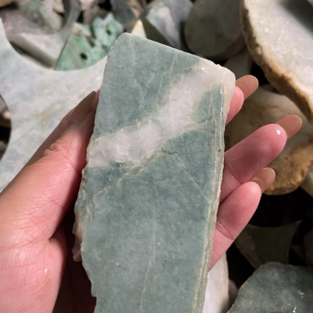 翡翠未镶嵌挂件天然翡翠