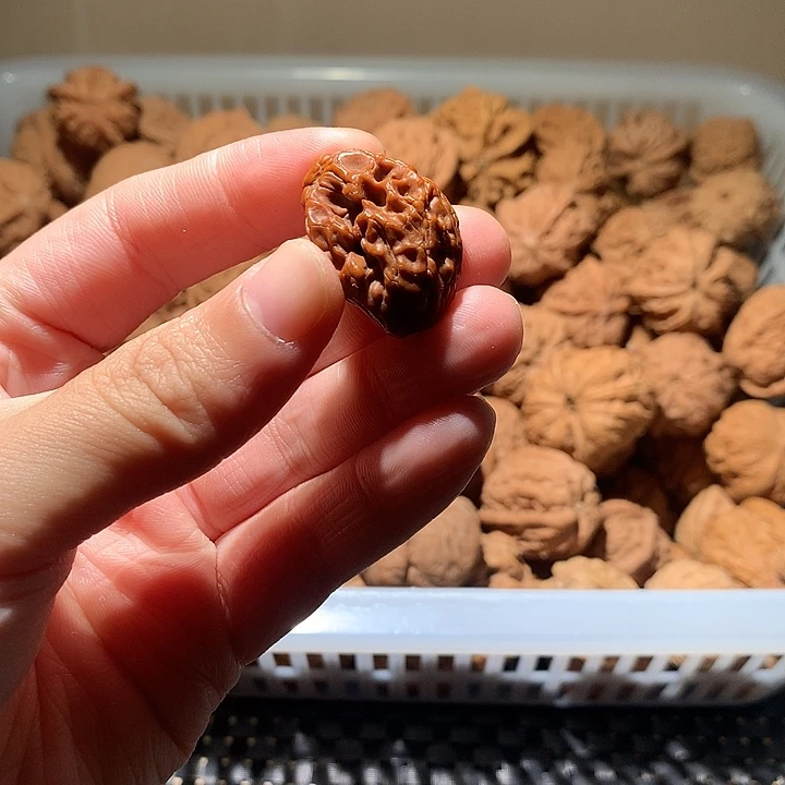 夏***雨文玩核桃吊坠瓜子
