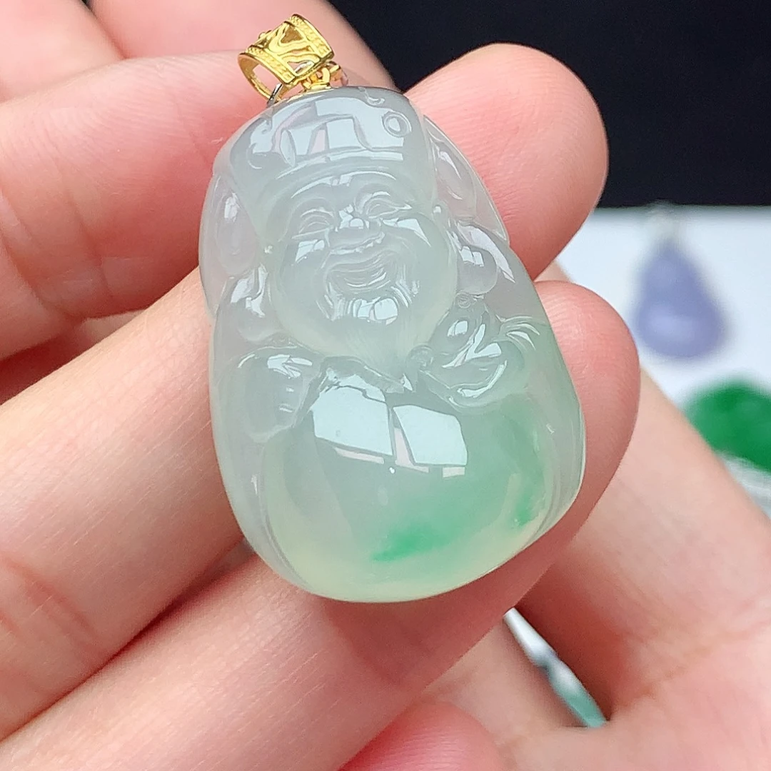 颈饰18K金镶嵌翡翠