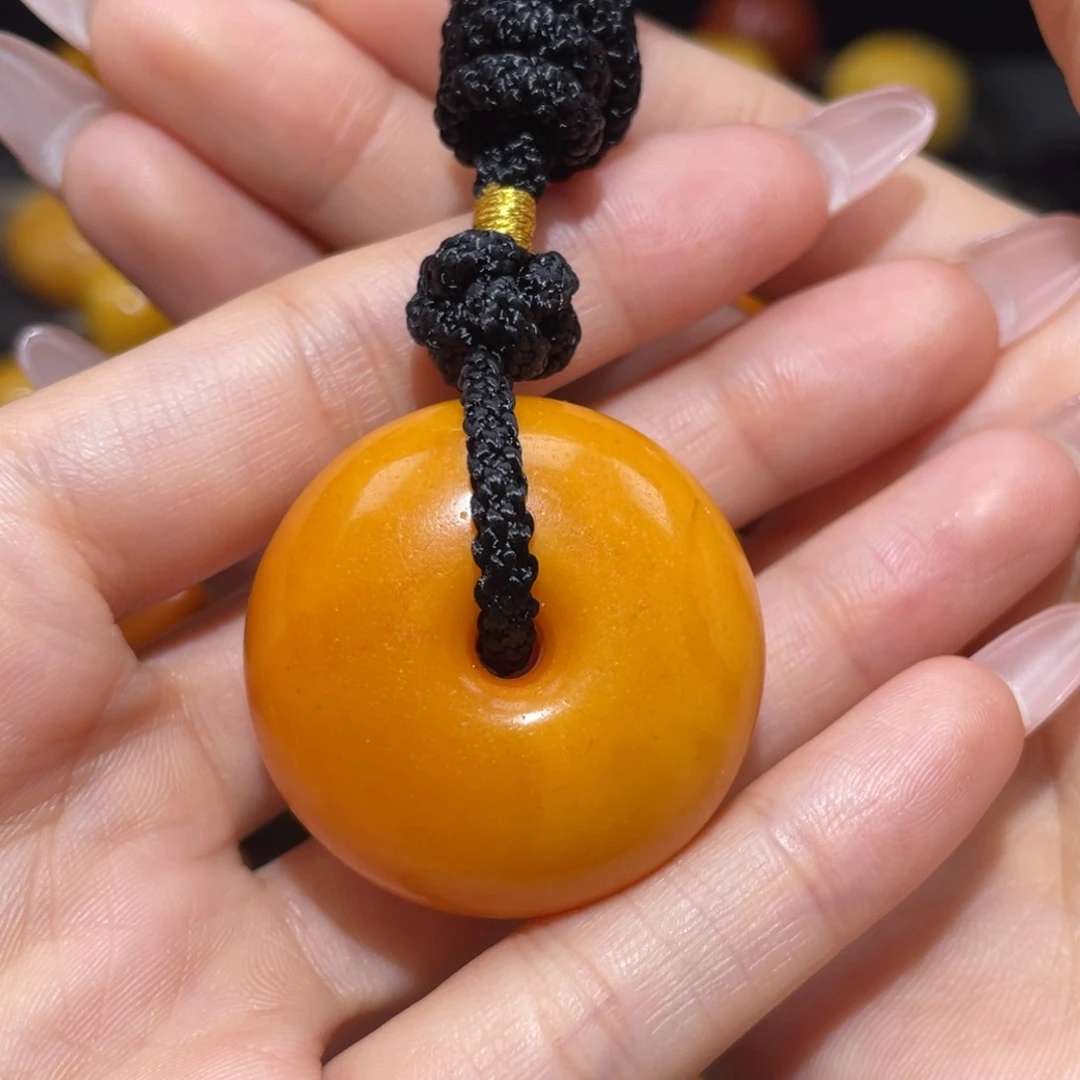 【闪购商品】琥珀裸石未镶嵌扣子