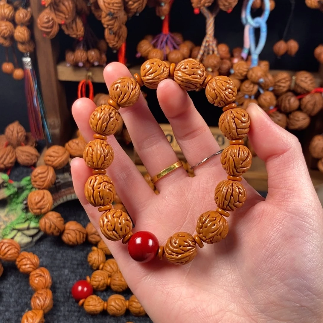吊坠桃核桃枭手串