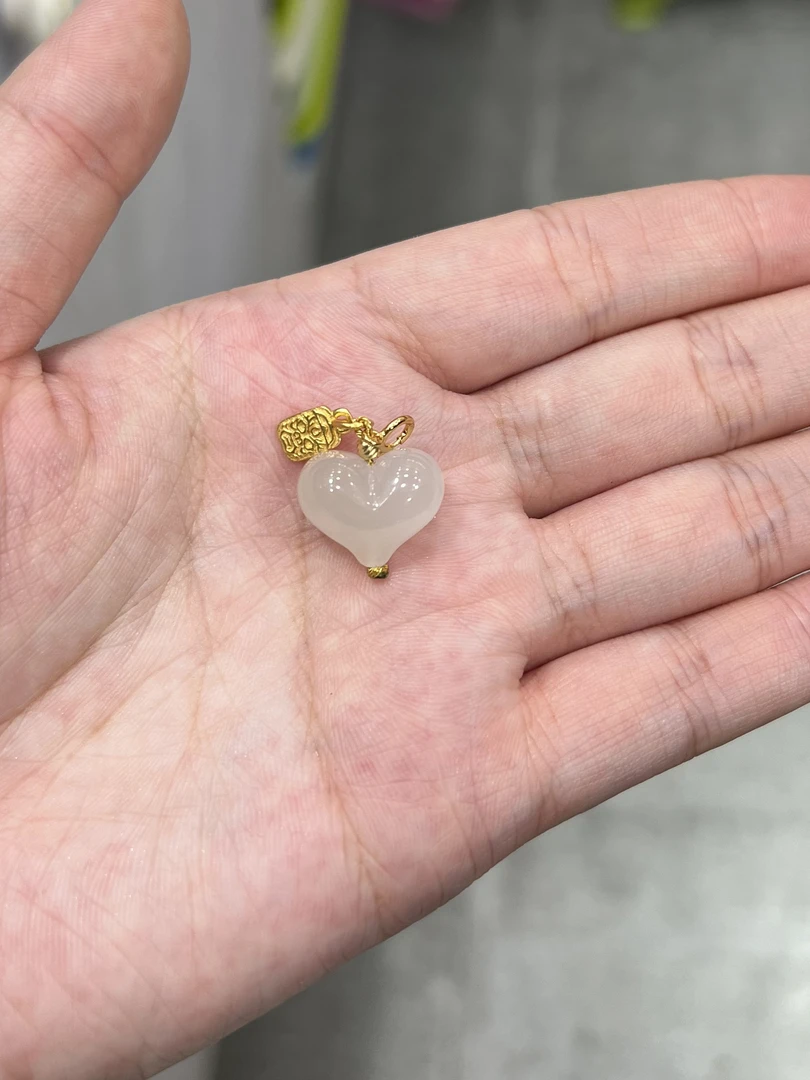 和田玉桃子吊坠【小北质检】ZJH203Z17多样性发一