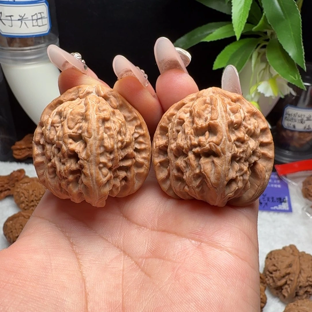 文玩核桃把件39白狮子