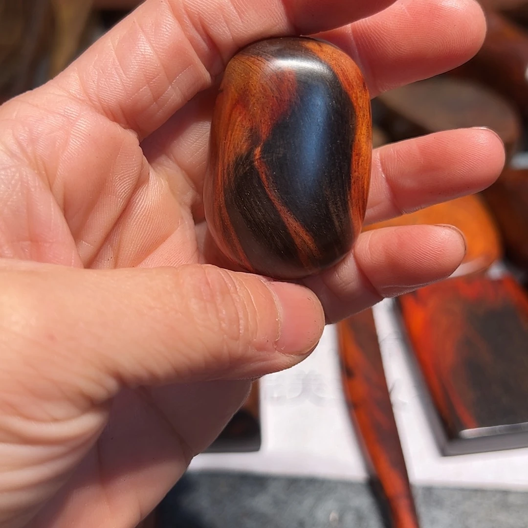 交趾黄檀（大红酸枝）m**s