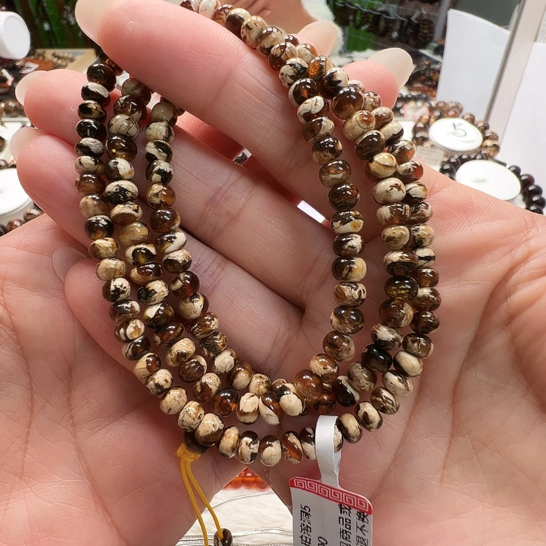 琥珀未镶嵌裸石抚顺琥珀5干白花溶洞