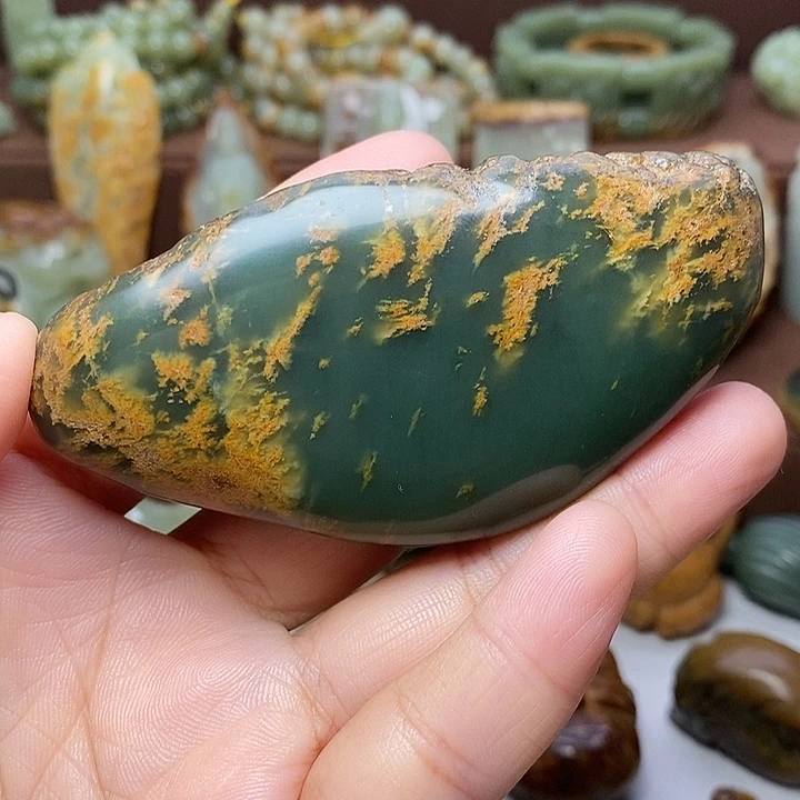 龖***生颈饰未镶嵌岫岩河磨玉（透闪石质玉）