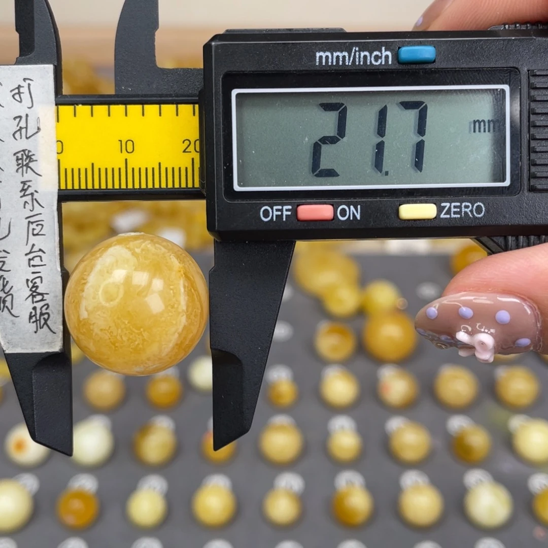 蜜蜡未镶嵌裸石75