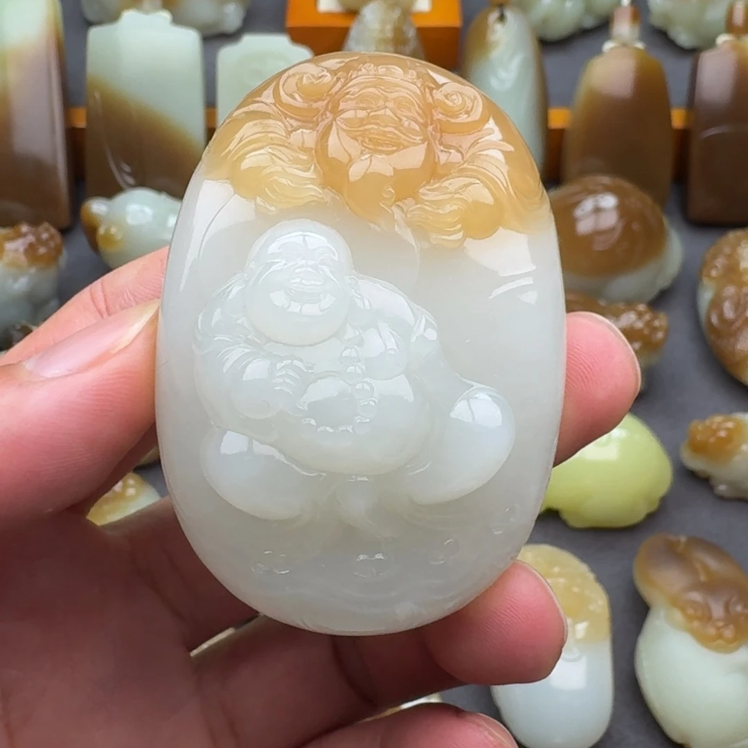 颈饰未镶嵌和田玉