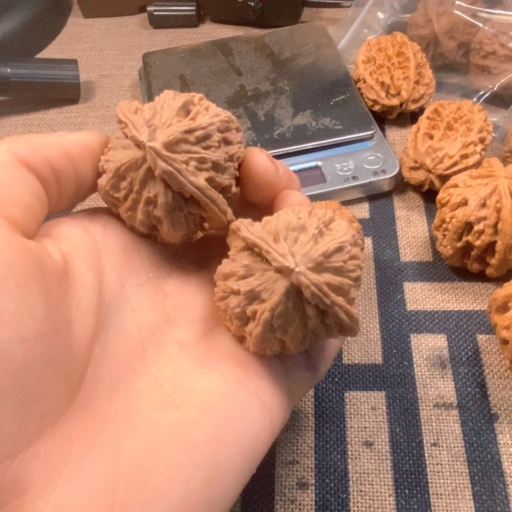 吊坠文玩核桃全品白狮子