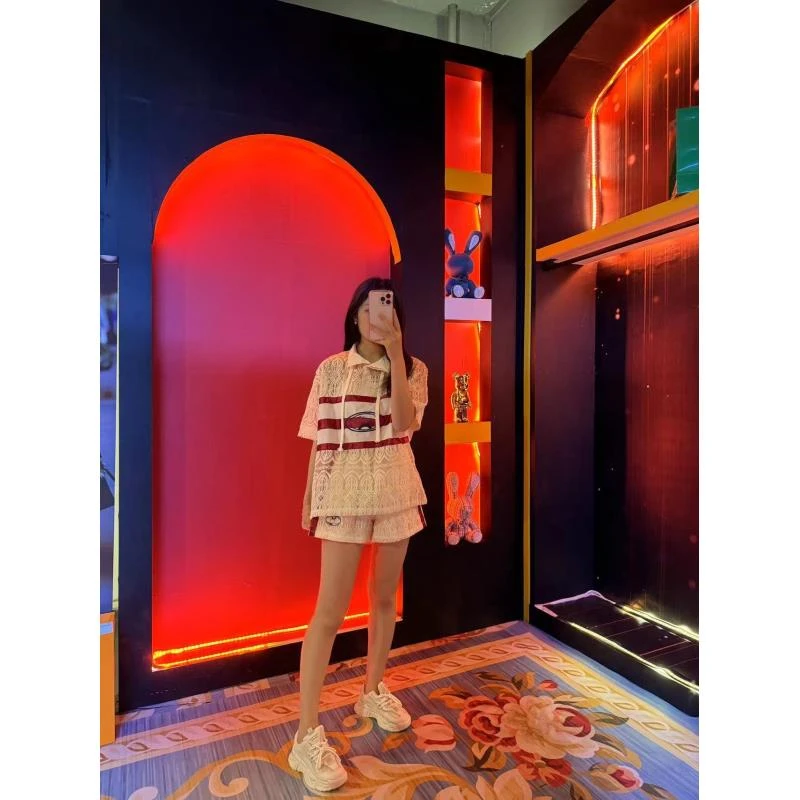 轻奢百搭潮流个性运动设计师春夏立领短袖时尚气质套装-05