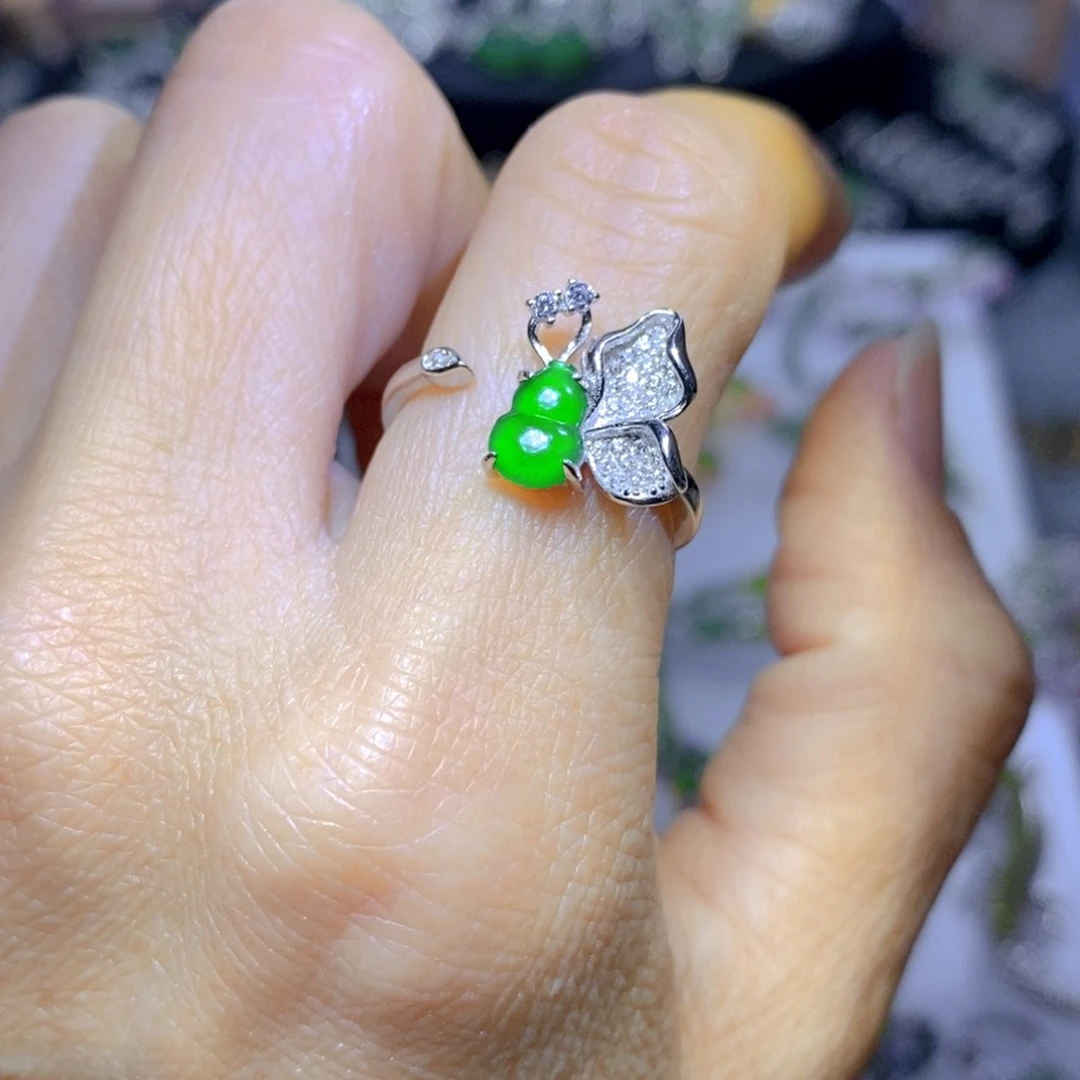 翡翠颈饰银S925镶嵌天然翡翠