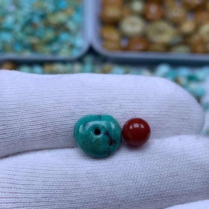 南红玛瑙未镶嵌珠宝奇石