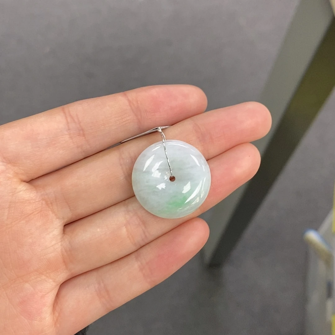 【闪购商品】翡翠颈饰未镶嵌平安扣