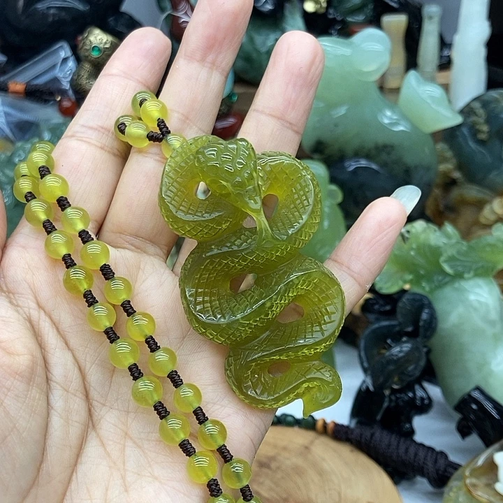 未镶嵌岫玉吊坠挂件