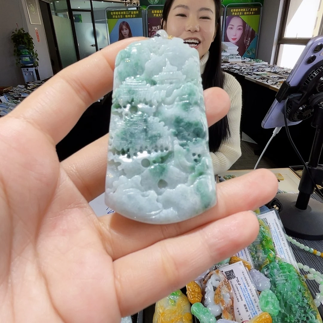 颈饰未镶嵌翡翠一
