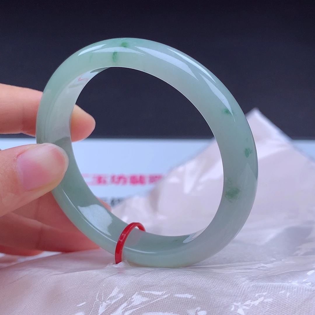 未镶嵌手镯（贵妃镯）翡翠001771