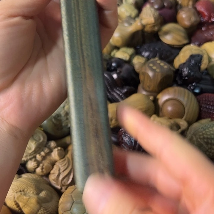 绿檀木棍一根一根